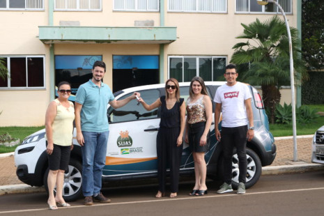 Município de Mariópolis recebe veículo para uso do Departamento de Assistência Social
